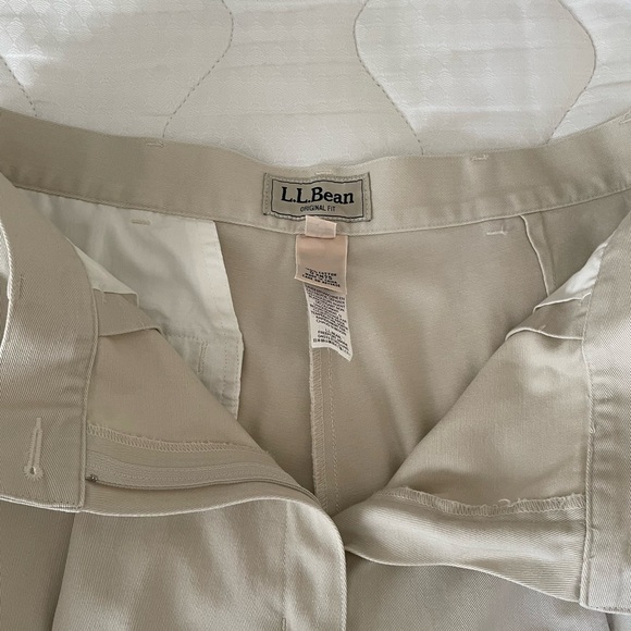 LL Bean Women’s size 16 Regular Bayside twills, cotton. - Picture 3 of 4